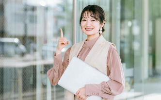 フロントエンドエンジニア★プライム上場/国内屈指のSaaS企業